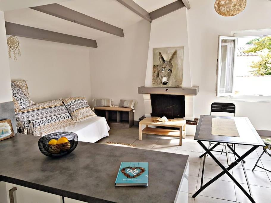 Beach House Avec Jardin 200M De La Plage La Couarde-sur-Mer Luaran gambar